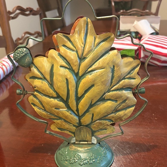 Fall Leaf decorative piece - Picture 2 of 5